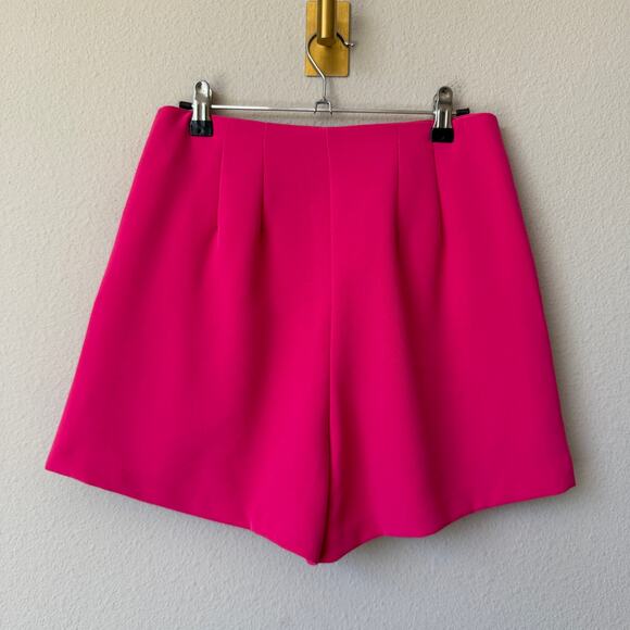 Do+Be Bright Pink Pleated Shorts Size M - Picture 3 of 5